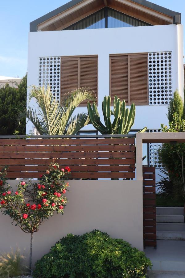 Fos Villa, A Luxe House With Private Heated Pool Galatás エクステリア 写真
