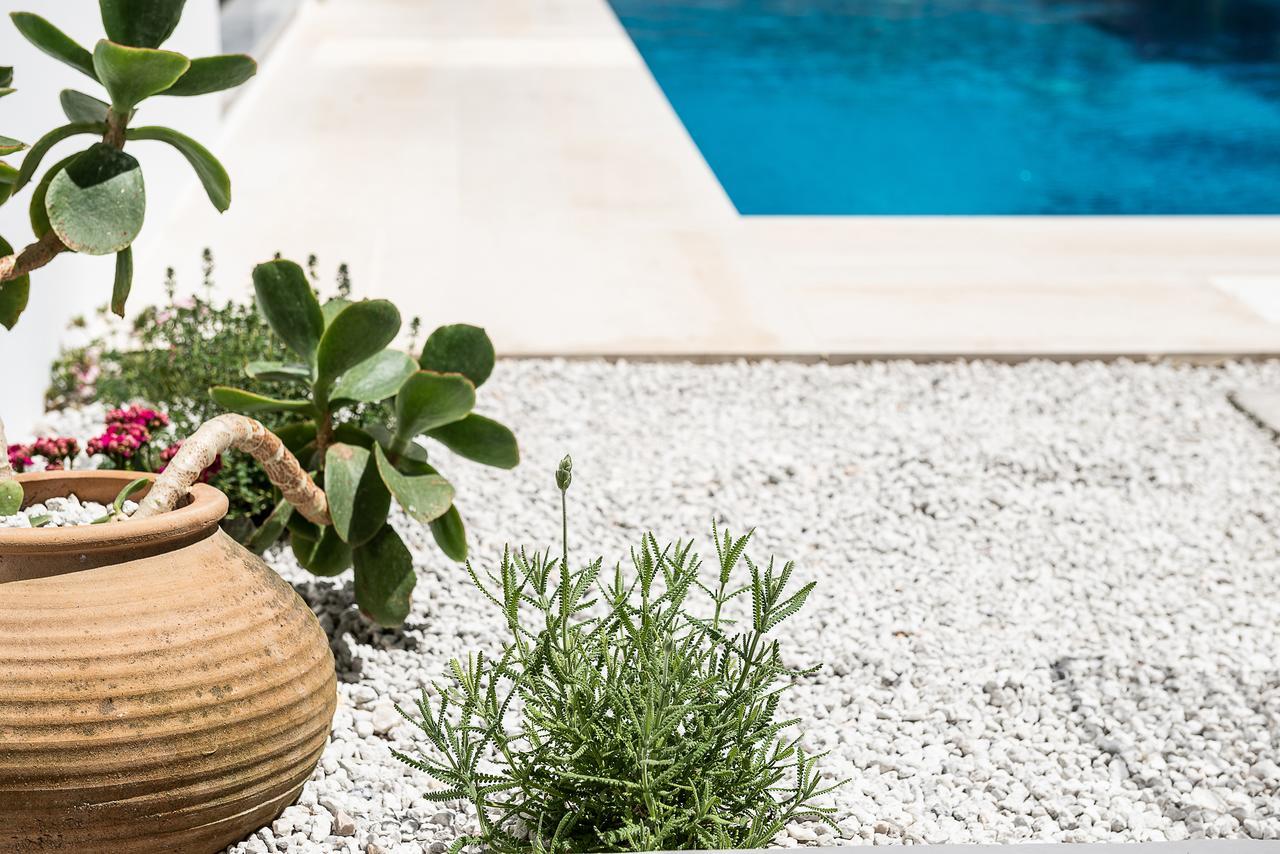 Fos Villa, A Luxe House With Private Heated Pool Galatás エクステリア 写真