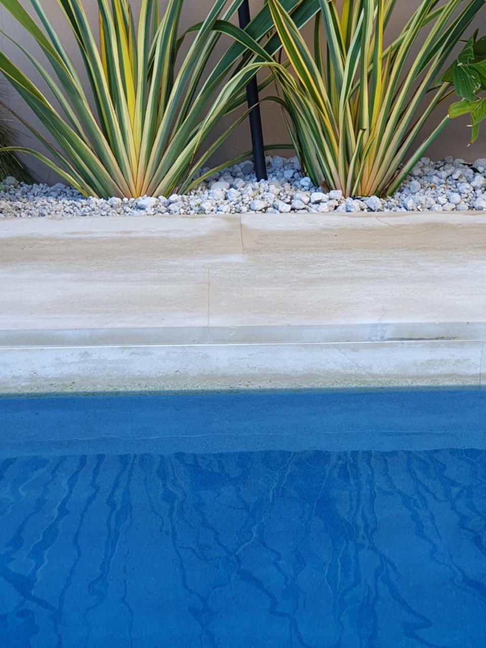 Fos Villa, A Luxe House With Private Heated Pool Galatás エクステリア 写真